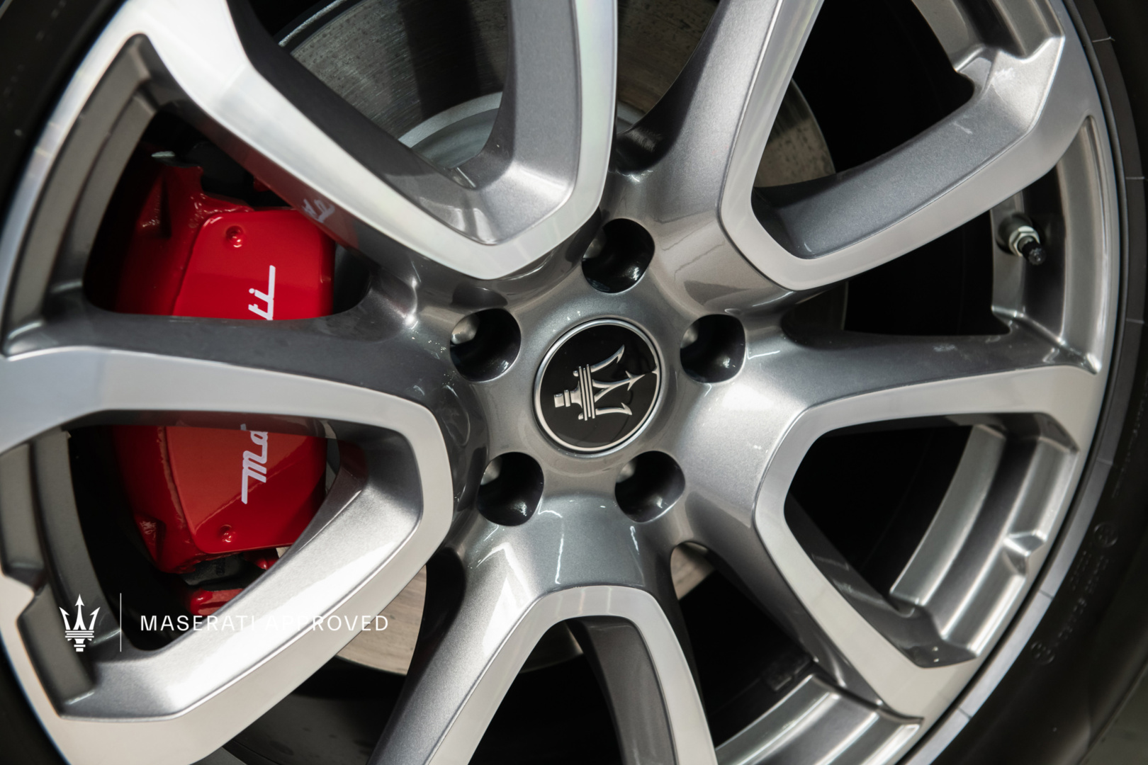 SMALL_08 Maserati 原廠認證中古車 Levante GT  2.0L